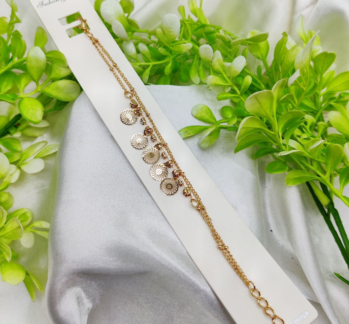 Imported Adjustable Imported Double-Layer Charm Bracelet with Intricate Shell Accents